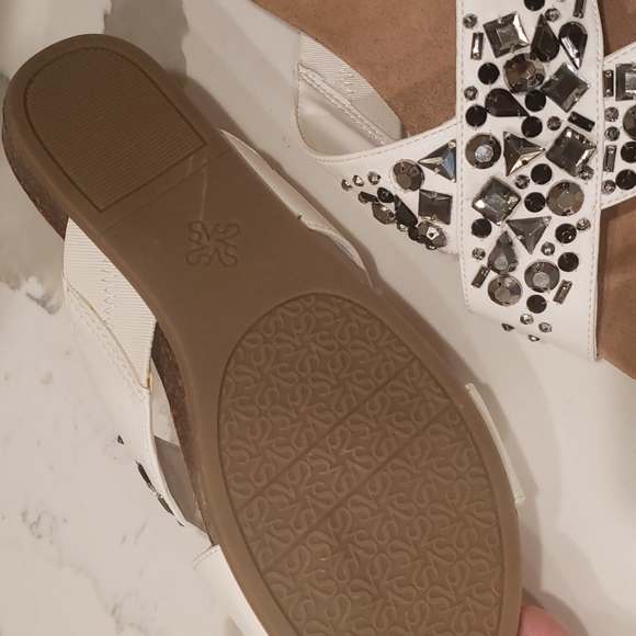 Vera Wang slides 8.5 NWOT - Picture 2 of 3